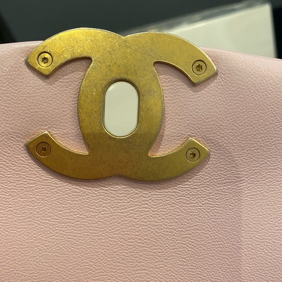 Chanel 19 small light pink - Picture 12 of 12